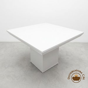Mesa laqueada blanca cuadrada